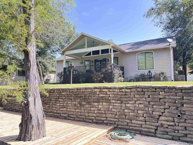 House for sale in Marion, Texas