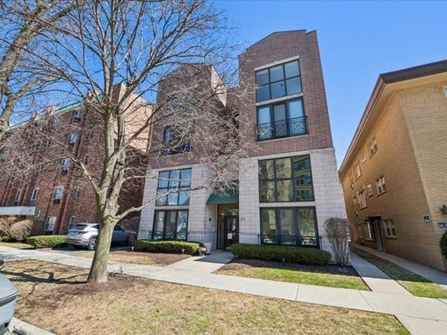 Condo for sale in Forest Park, Illinois