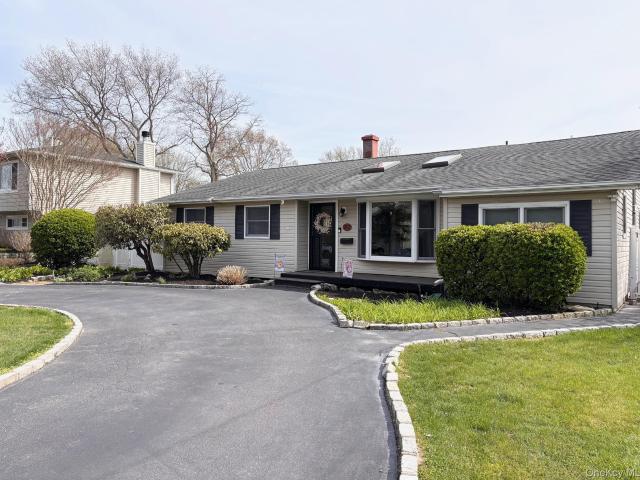 House for sale in Bohemia, New York