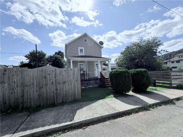 House for sale in Manorville, Pennsylvania