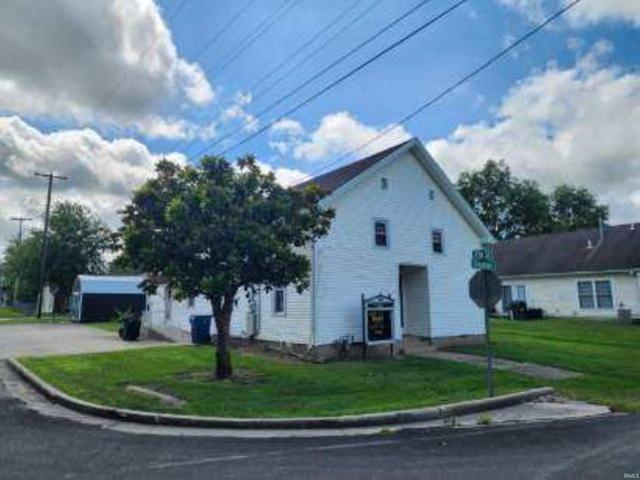 House for sale in Oaktown, Indiana