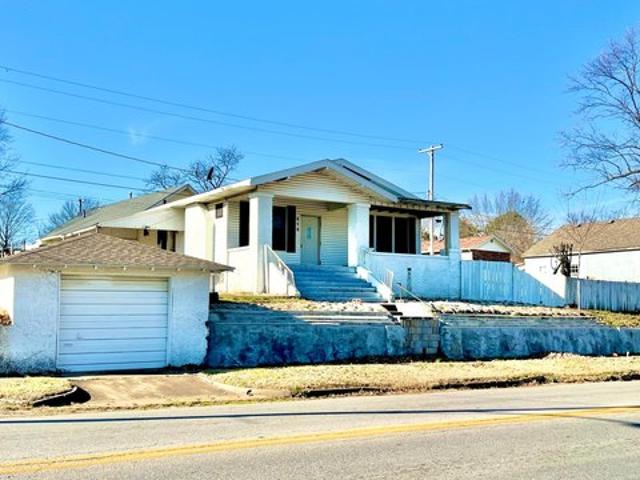 House for sale in Barry, Missouri