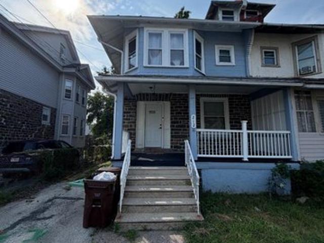 Townhouse for sale in Delco, Pennsylvania