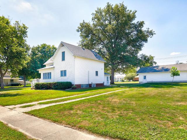 House for sale in Greenfield, Iowa