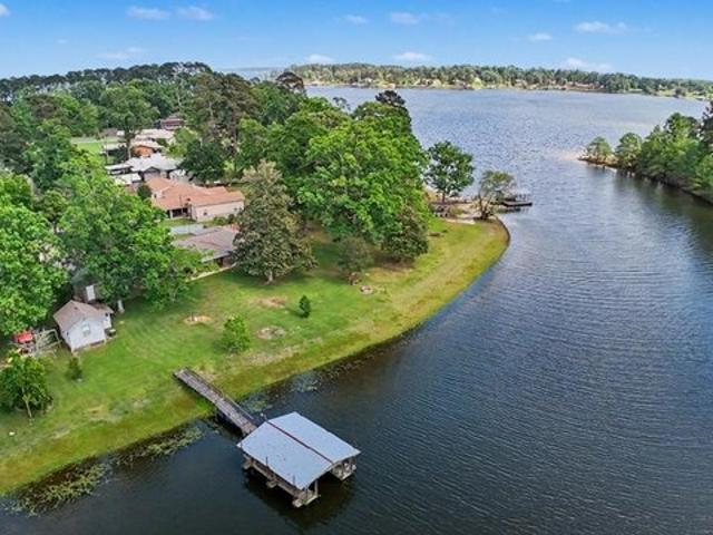 House for sale in Sabine, Texas