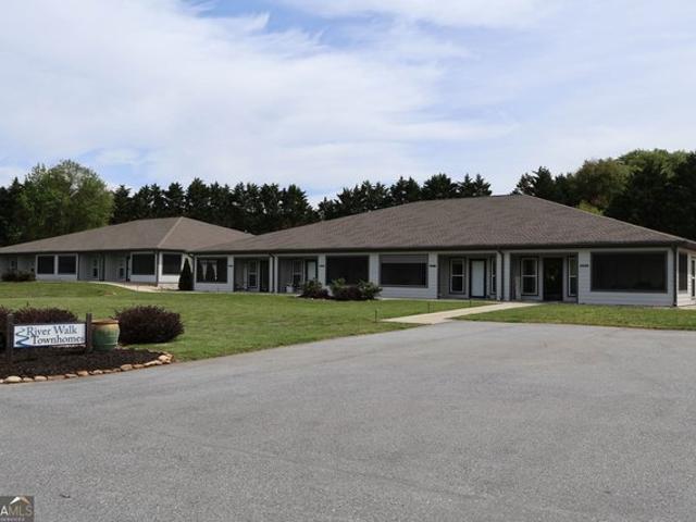 Townhouse for sale in Clarkesville, Habersham County