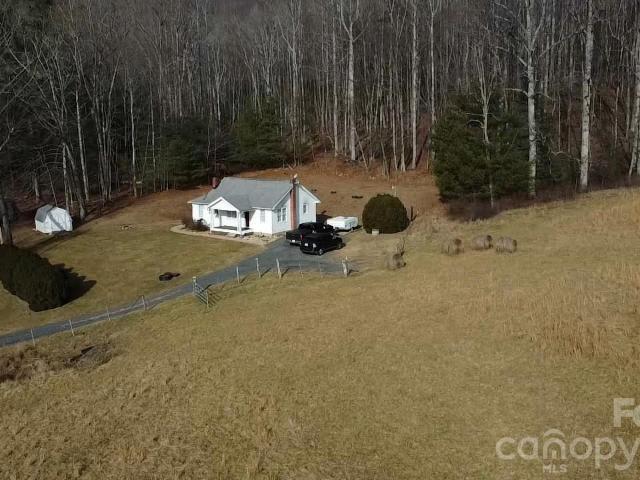 House for sale in Spruce Pine, North Carolina