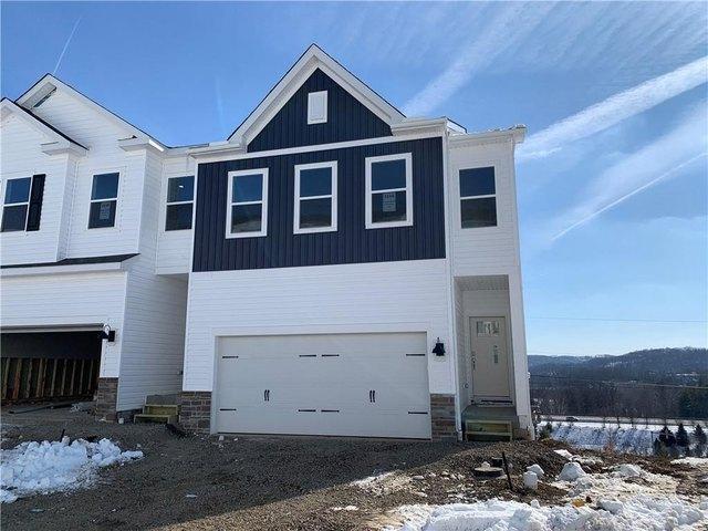 Townhouse for sale in Harmony, Pennsylvania