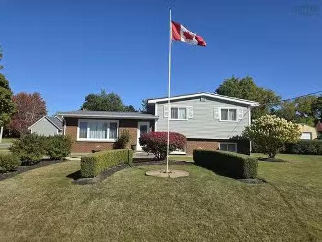 House for sale in Pictou, Nova Scotia