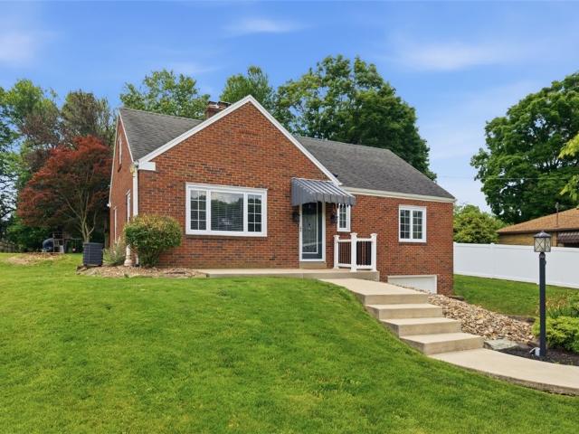 House for sale in Moon, Pennsylvania