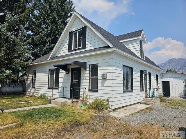 House for sale in Mackay, Idaho