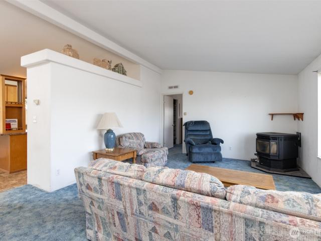 House for sale in Almira