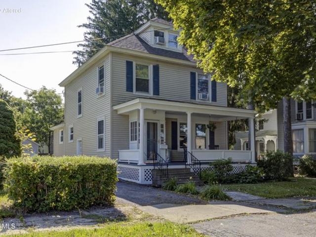 House for sale in Johnstown, New York