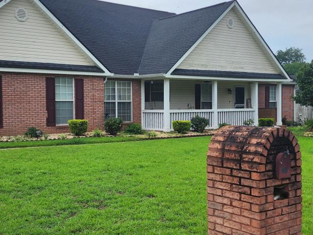 House for sale in Kathleen, Georgia