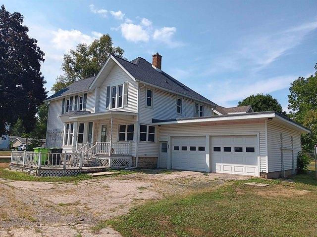 House for sale in Fox Lake, Dodge County