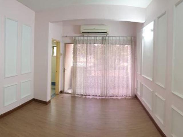 Townhouse for sale in Petaling, Alam Impian
