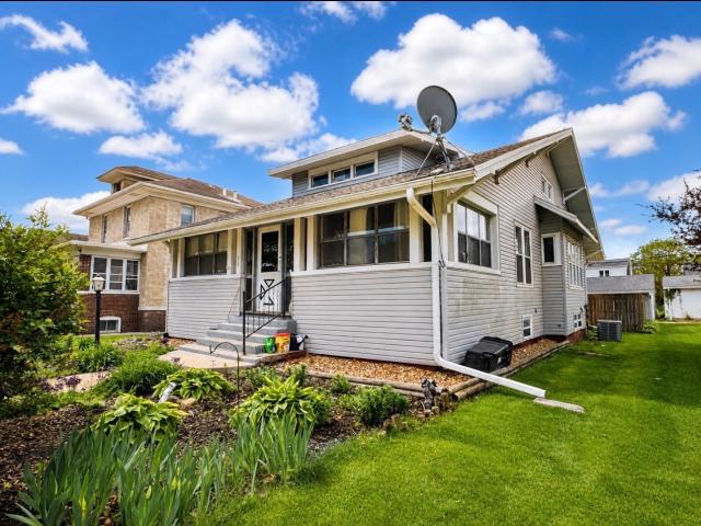 House for sale in Bureau, Illinois