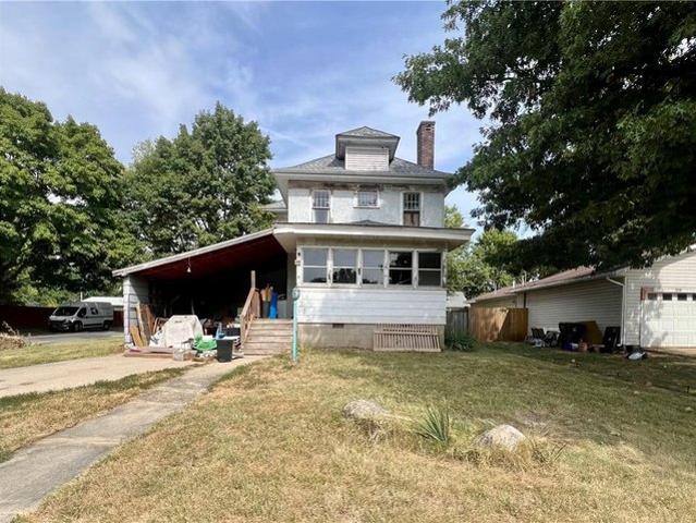 House for sale in Douglas, Illinois