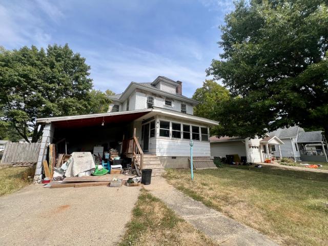 House for sale in Douglas, Illinois