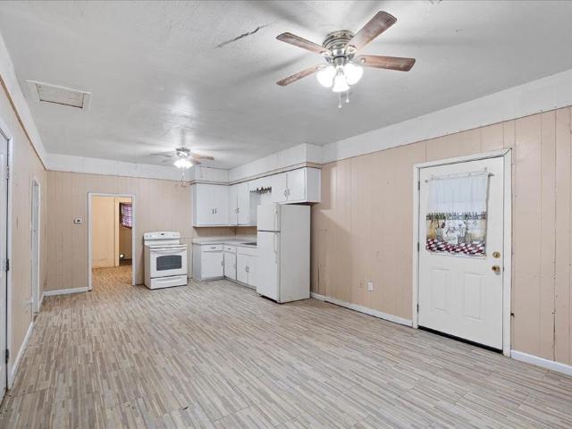 House for sale in Navarro, Texas