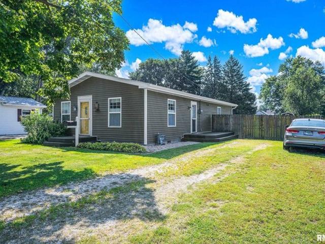 House for sale in Knoxville, Illinois