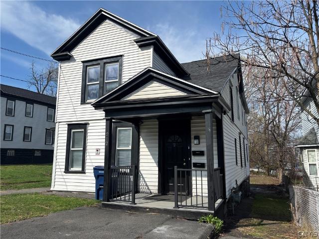 House for sale in Syracuse, New York