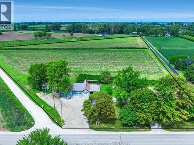 House for sale in Lakeshore, Ontario