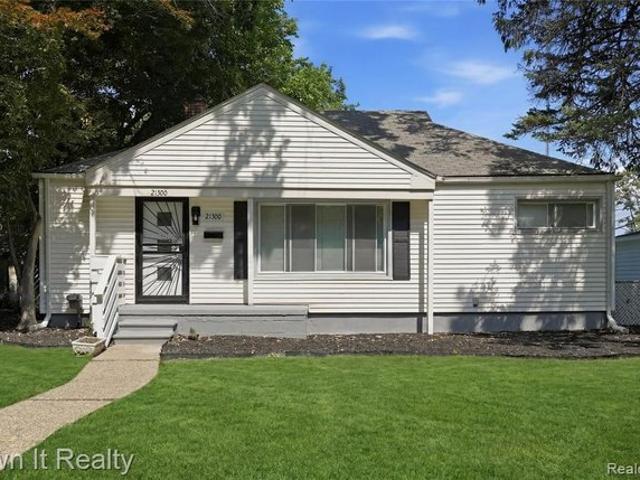 House for sale in Oak Park, Michigan