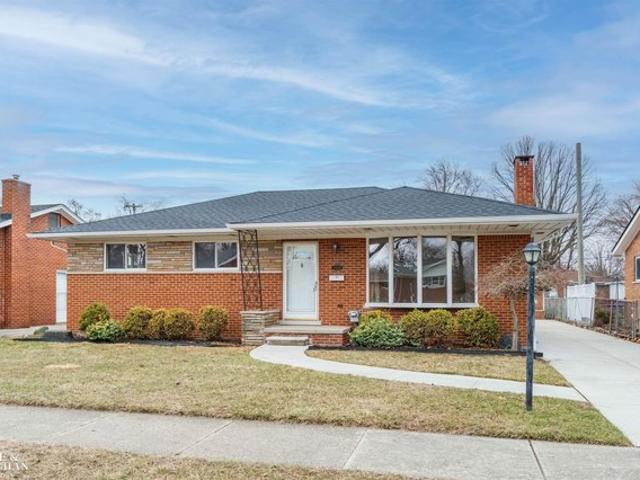 House for sale in Saint Clair Shores, Michigan