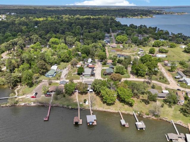 House for sale in Henderson, Texas