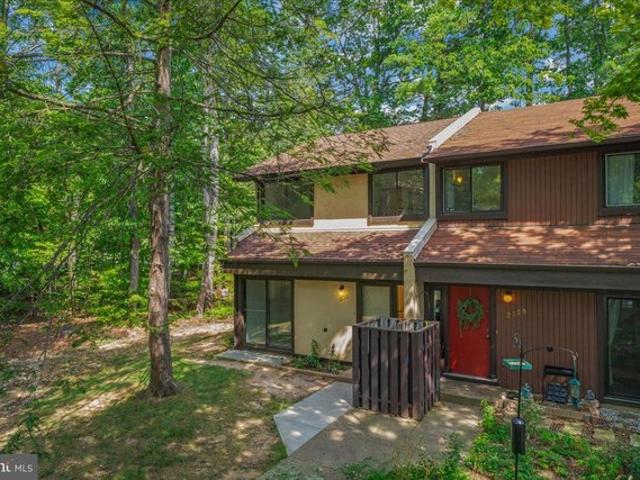 Condo for sale in Sawyers, Reston