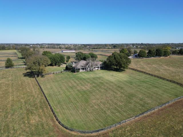 Farm for sale in Versailles, Woodford County