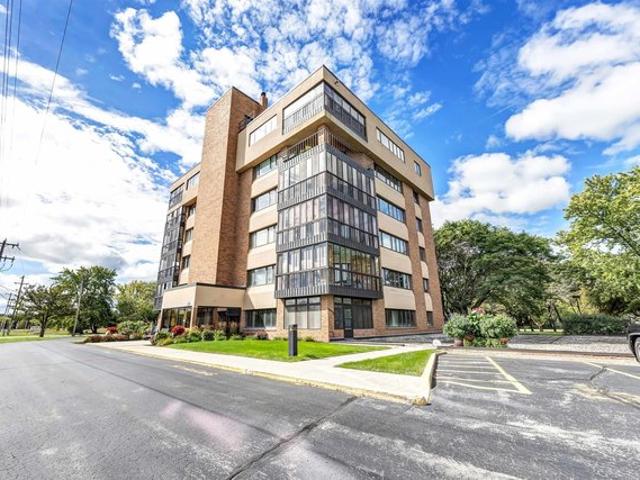 Condo for sale in De Pere, Brown County