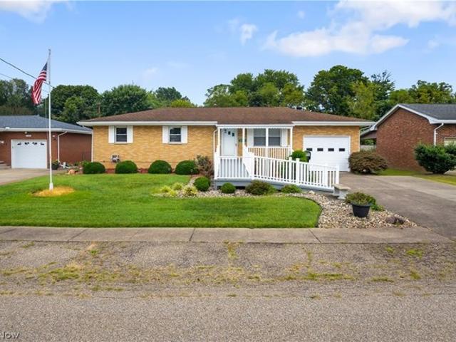 House for sale in Belpre, Ohio