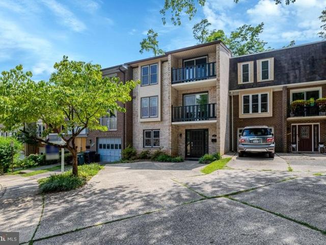 Townhouse for sale in Virginia