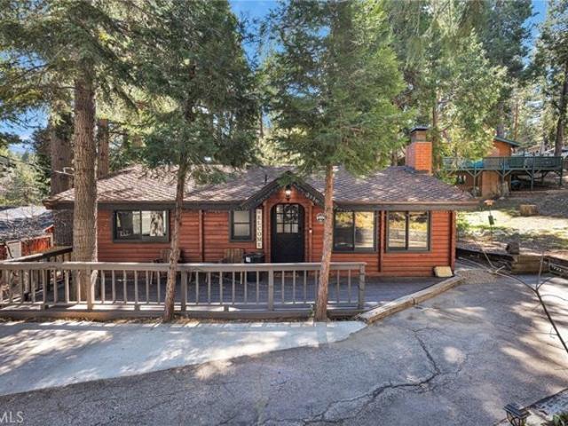 House for sale in Green Valley Lake, California