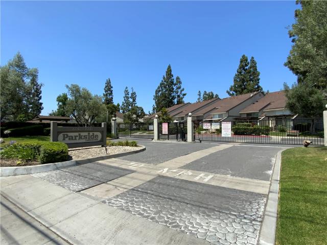 Townhouse for sale in Hawaiian Gardens