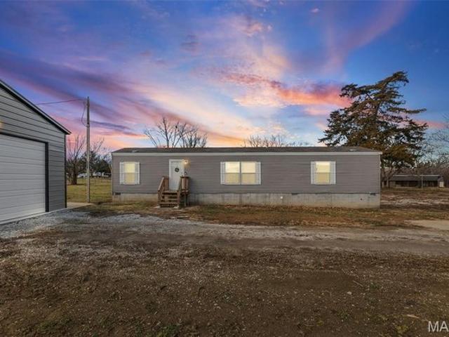 House for sale in Clinton, Illinois