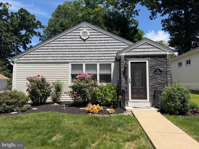 House for sale in Rydal, Pennsylvania