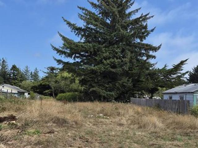 Land for sale in Crescent City, Del Norte County