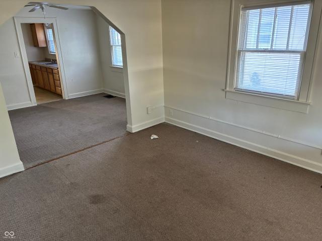 House for sale in Near Eastside, Camby