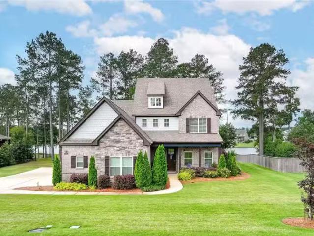 House for sale in Auburn