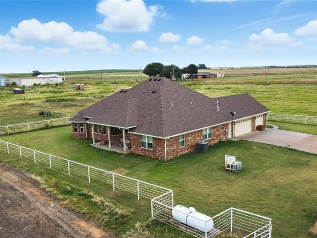 House for sale in Washita, Oklahoma