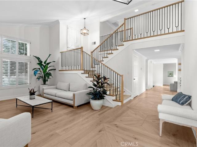 House for sale in Montbury, Lake Forest