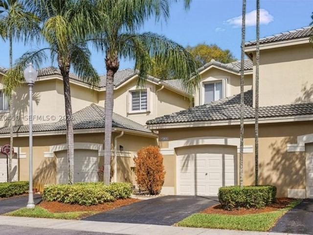 Condo for sale in Weston, Florida