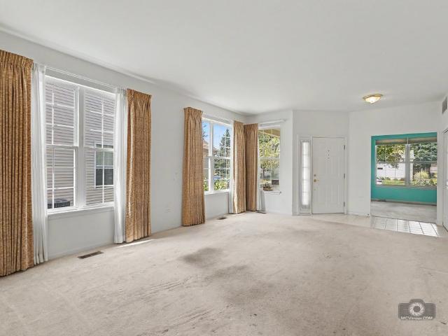 House for sale in Crest Hill, Illinois