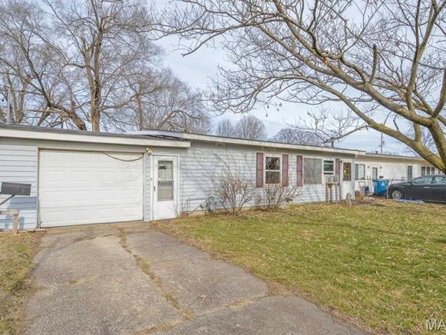 House for sale in East Saint Louis, Illinois