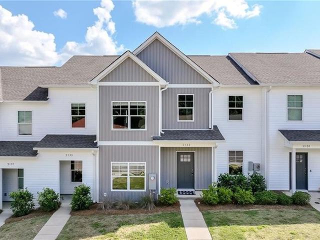 Townhouse for sale in Opelika, Alabama