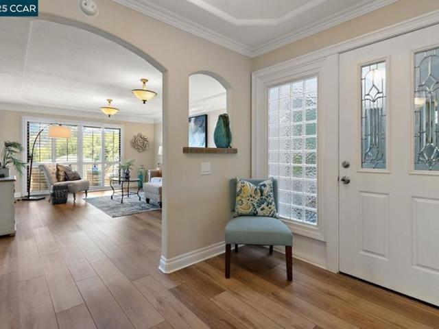 Condo for sale in Walnut Creek, California