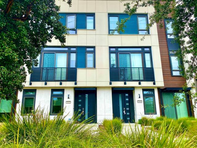 Condo for sale in Alameda